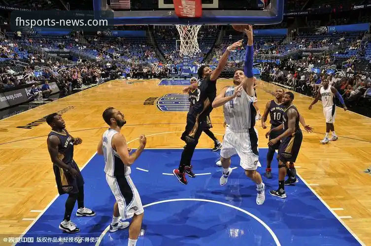 凤凰体育App官方下载 vs. 网页版：哪个才是你的观赛效率之选？